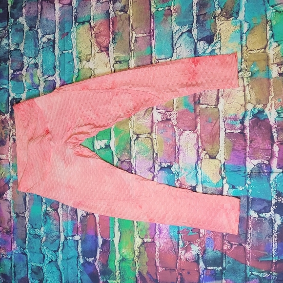 V Front Scrunch Butt Legging Unit 4 - Picture 3 of 9